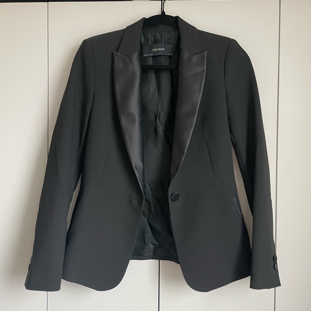 Zara Black Blazer